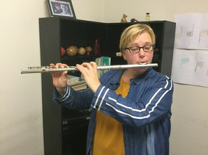 Dwarsfluitles muziekschool Hidding Doorndistel 37 Klazienaveen Tel: 0591-317917