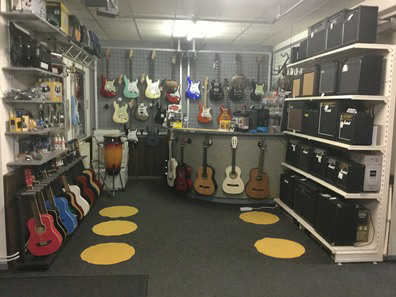 Een deel van onze muziekwinkel muziekhuis Hidding. 